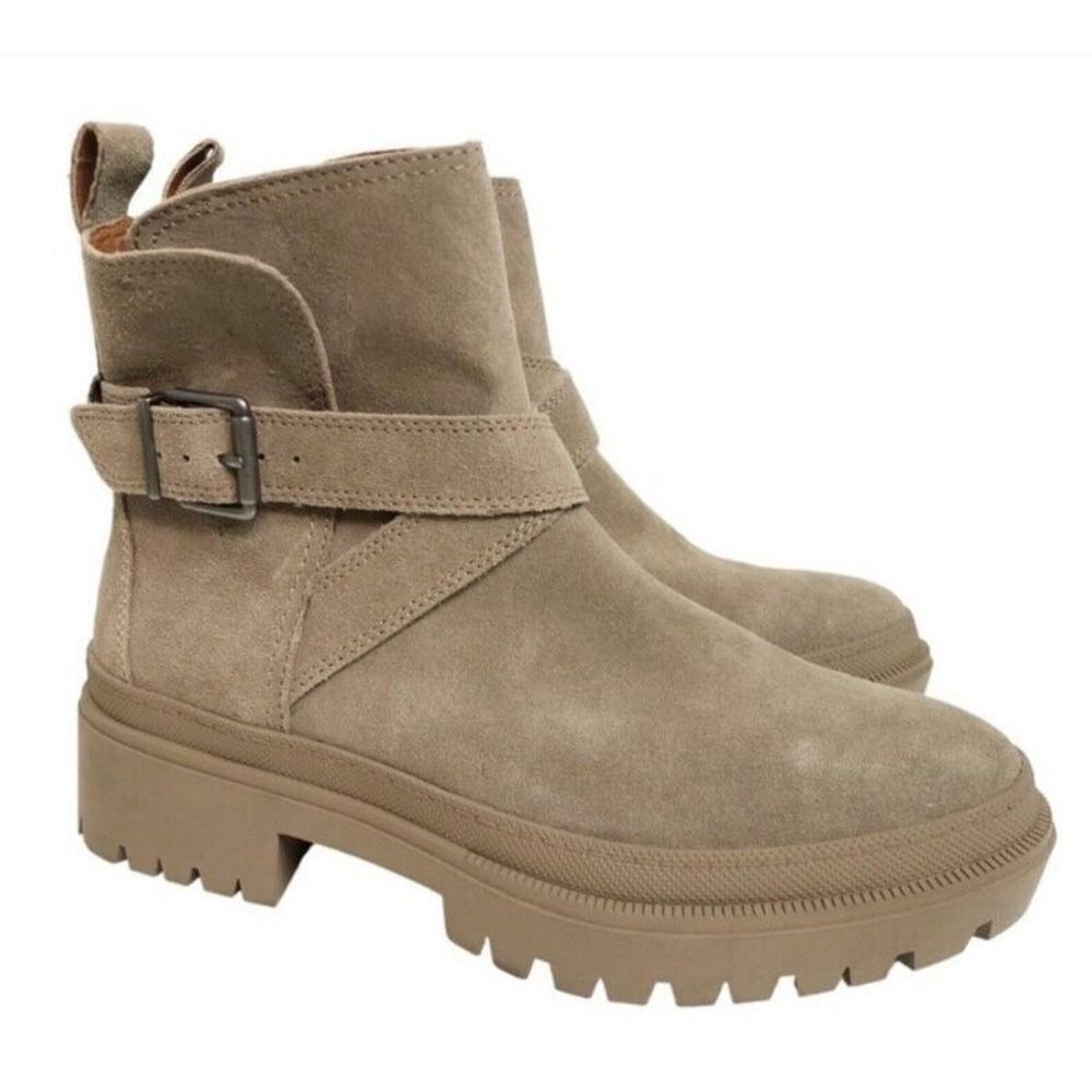 LUCKY‎ BRAND Boots Size 7.5 Beige Elyton Suede Zip Buckle  Chunky Lug Sole
